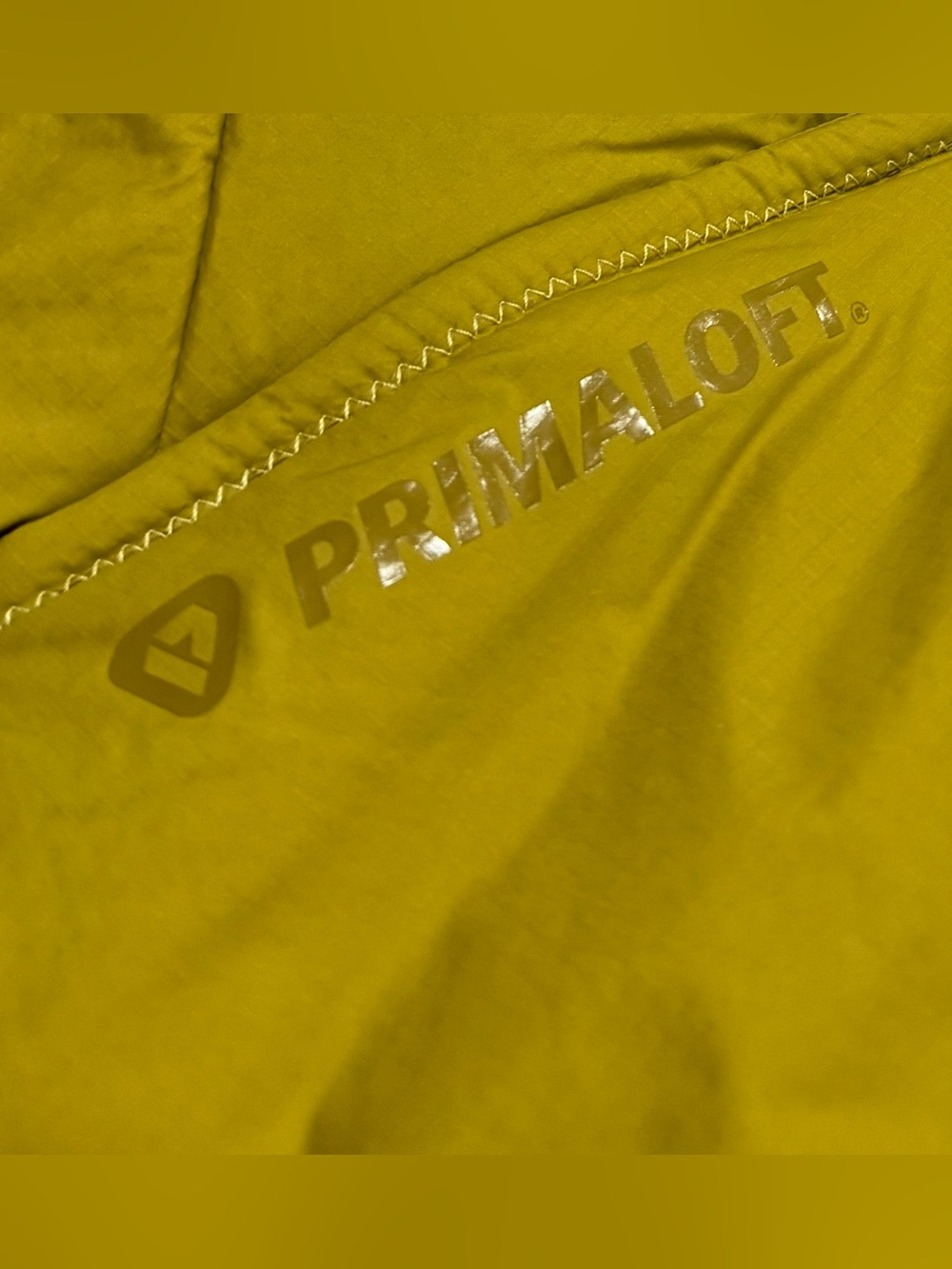 Nike Trail PrimaLoft Therma FIT Running Hiking Vest Yellow Mustard Mens Size L - Picture 3 of 4